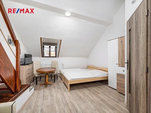 Prodej chalupy 392 m², pozemek 934 m²