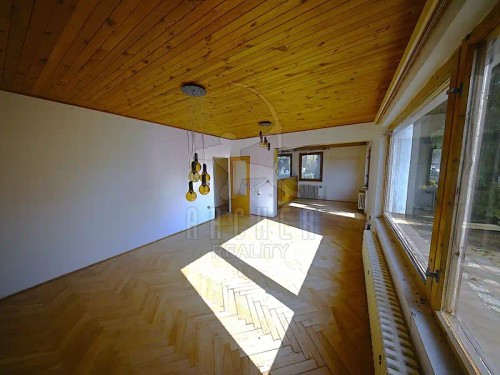 Prodej domu 200 m², pozemek 877 m²
