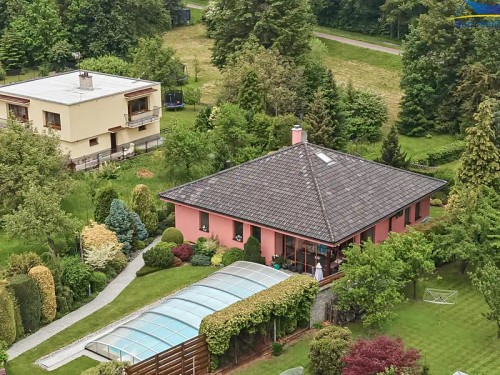Prodej domu 250 m², pozemek 1300 m²