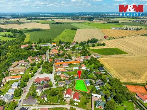 Prodej stavebního pozemku 932 m²