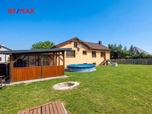 Prodej domu 204 m², pozemek 1006 m²