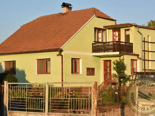 Prodej domu 240 m², pozemek 867 m²