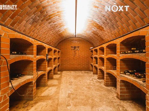 Prodej domu 382 m², pozemek 850 m²