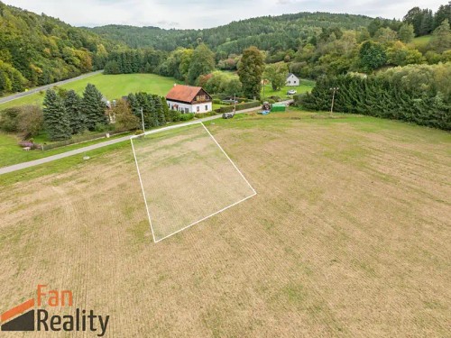 Prodej stavebního pozemku 1015 m²