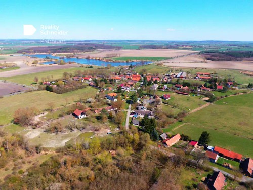 Prodej stavebního pozemku 801 m²