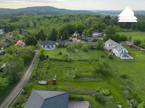 Prodej stavebního pozemku 1421 m²
