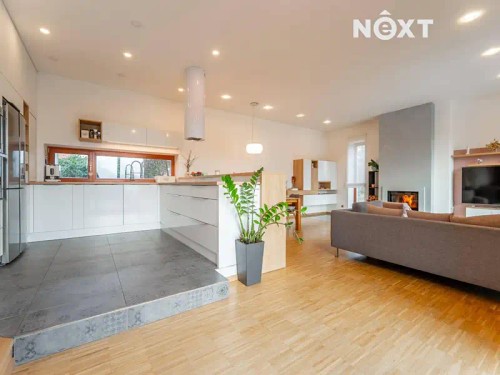 Prodej domu 304 m², pozemek 1352 m²