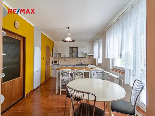 Prodaný  dům 200 m², pozemek 2022 m²