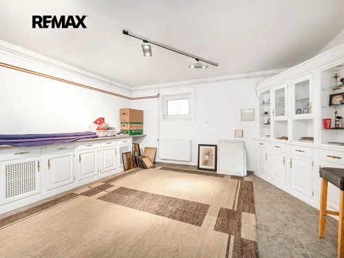 Prodej domu 320 m², pozemek 3335 m²
