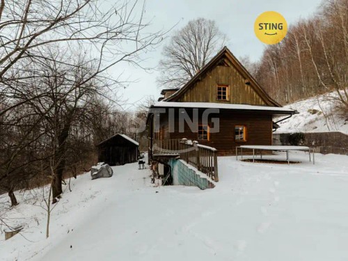 Prodej domu 294 m², pozemek 12607 m²