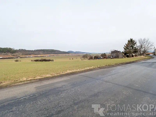 Prodej stavebního pozemku 3708 m²