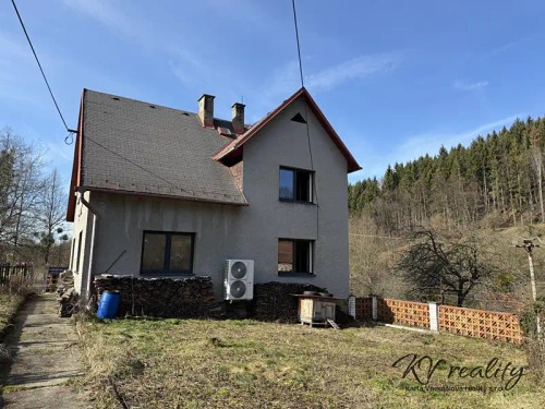 Prodej domu 140 m², pozemek 3565 m²