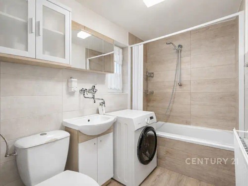 Prodej domu 221 m², pozemek 293 m²