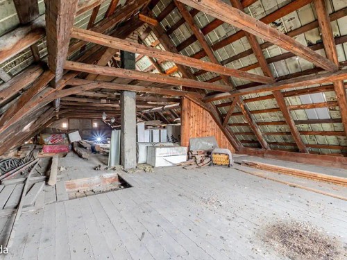 Prodej domu 373 m², pozemek 779 m²