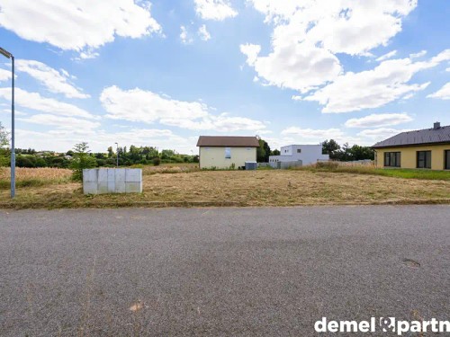 Prodej stavebního pozemku 640 m²