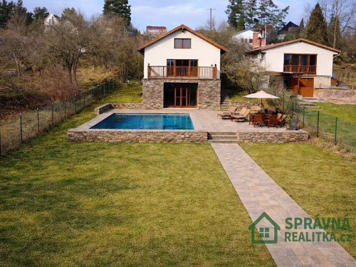 Prodej stavebního pozemku 731 m²