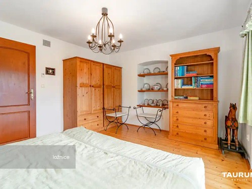 Prodej chalupy 193 m², pozemek 722 m²
