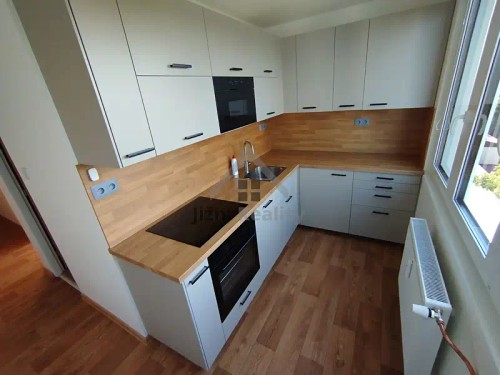 Prodej bytu 3+1 61 m²