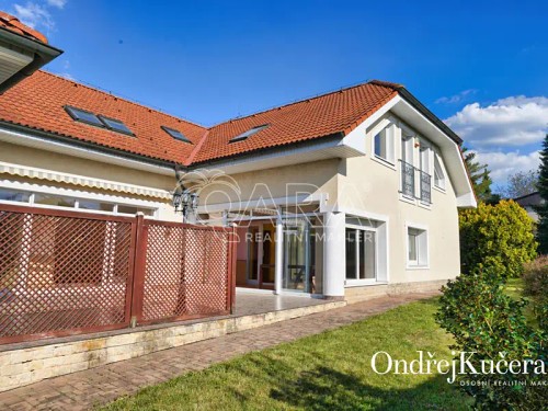 Prodej domu 435 m², pozemek 1865 m²