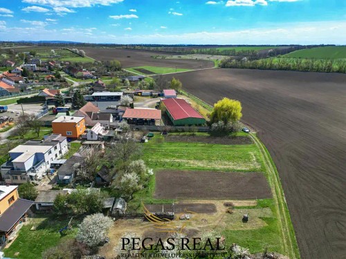 Prodej stavebního pozemku 1635 m²