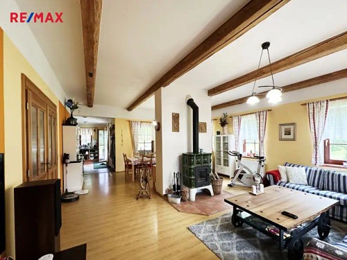 Prodej chalupy 400 m², pozemek 2527 m²