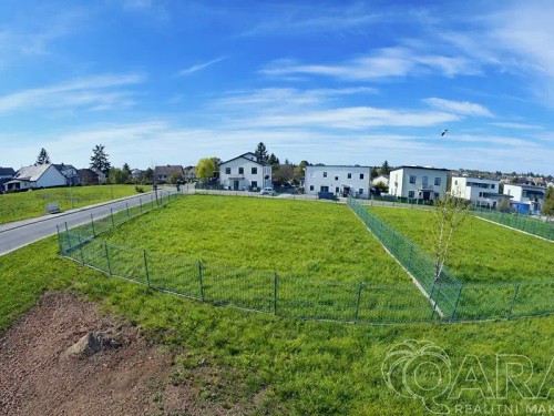 Prodej stavebního pozemku 694 m²