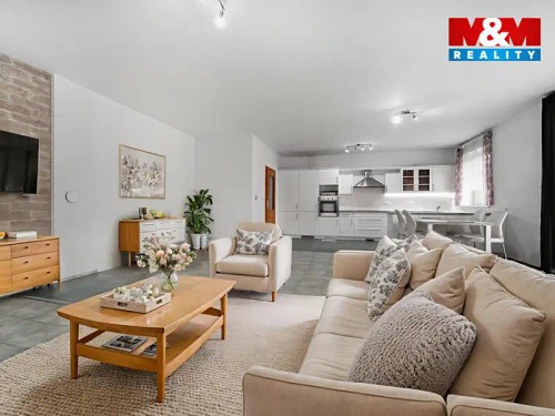 Prodej domu 296 m², pozemek 767 m²