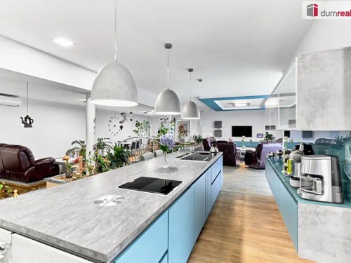 Prodej vily 296 m², pozemek 3134 m²