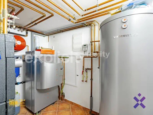 Prodej domu 234 m², pozemek 998 m²