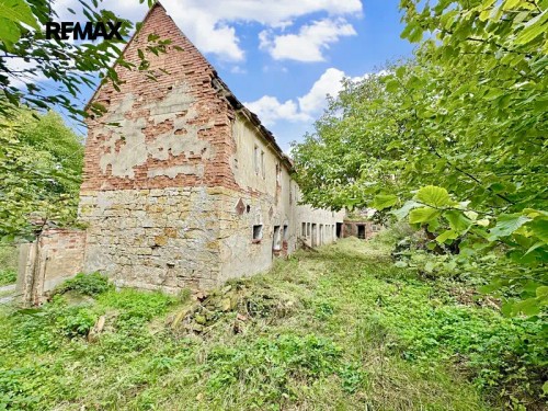 Prodej stavebního pozemku 889 m²
