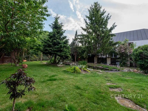 Prodej domu 498 m², pozemek 852 m²