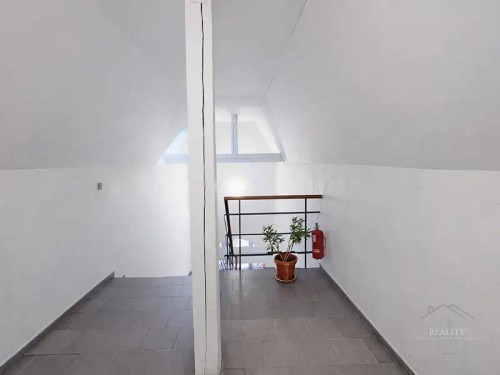 Prodej bytu 4+kk 158 m²