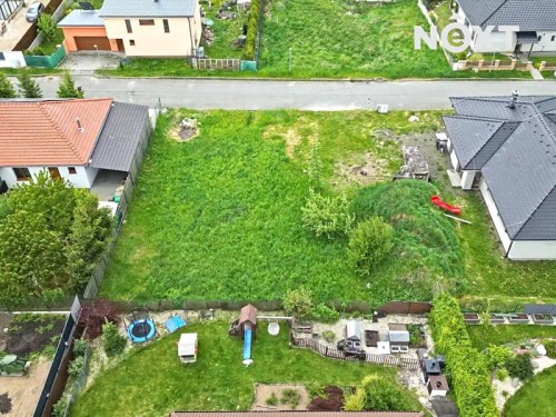 Prodej stavebního pozemku 738 m²