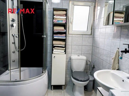 Prodej domu 343 m², pozemek 800 m²