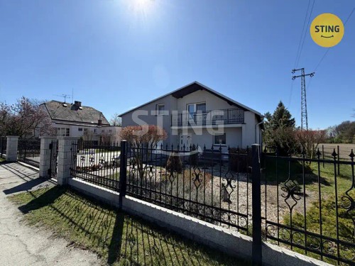 Prodej domu 337 m², pozemek 4220 m²