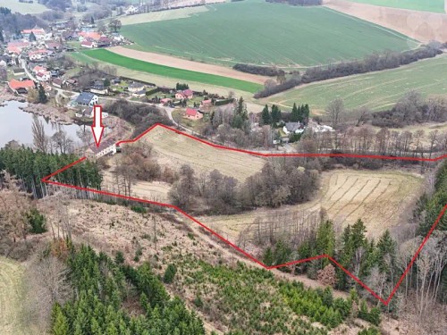 Prodej domu 950 m², pozemek 24944 m²