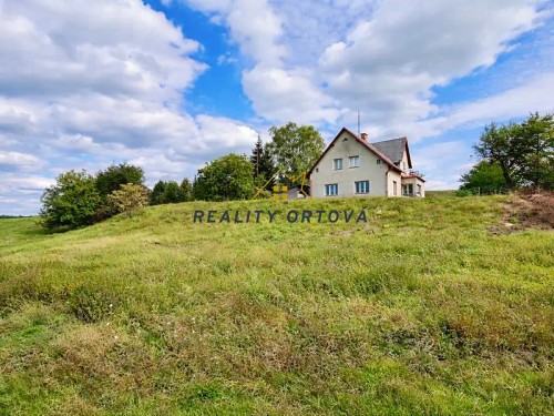 Prodej domu 179 m², pozemek 3930 m²