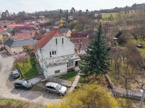 Prodej domu 310 m², pozemek 563 m²