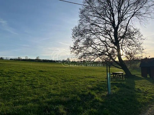 Prodej stavebního pozemku 5569 m²