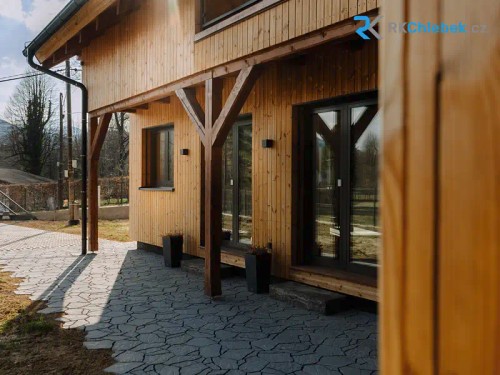 Prodej domu 250 m², pozemek 641 m²