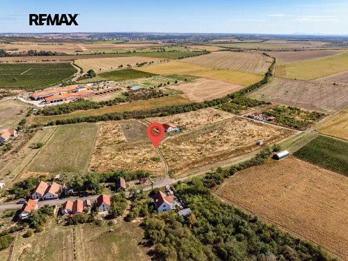 Prodej stavebního pozemku 919 m²