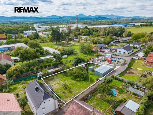 Prodej stavebního pozemku 991 m²