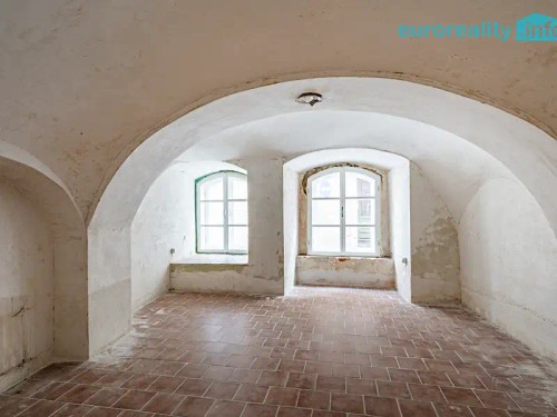 Prodej atypického bytu 168 m²