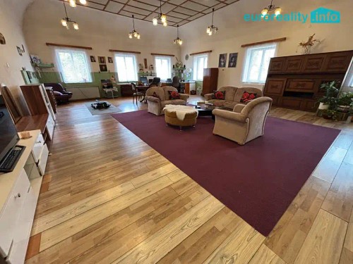 Prodej domu 450 m², pozemek 1562 m²