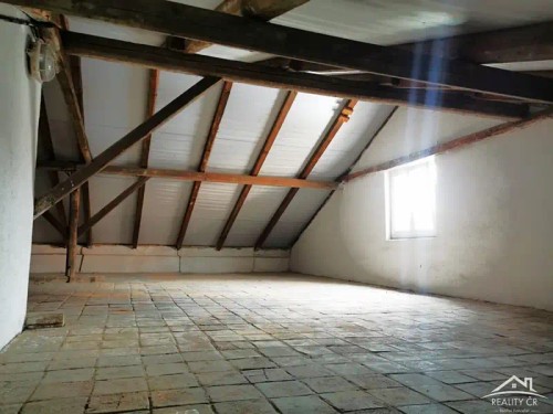 Prodej domu 328 m², pozemek 438 m²