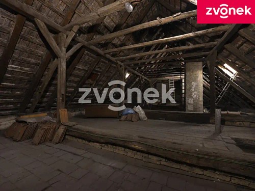 Prodej vily 700 m², pozemek 894 m²