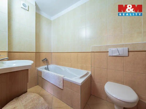Prodej domu 300 m², pozemek 1340 m²