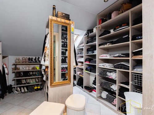 Prodej domu 400 m², pozemek 1728 m²