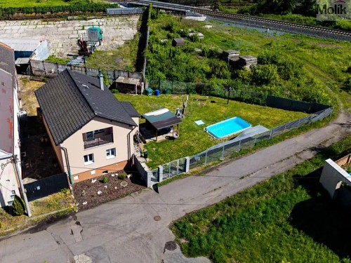 Prodej domu 195 m², pozemek 699 m²