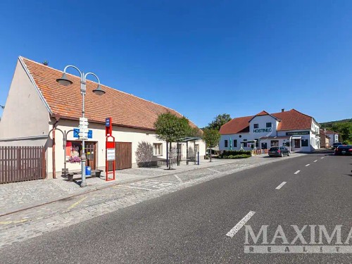 Prodej stavebního pozemku 1403 m²